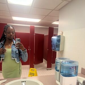 Meet your Posher, Yinks